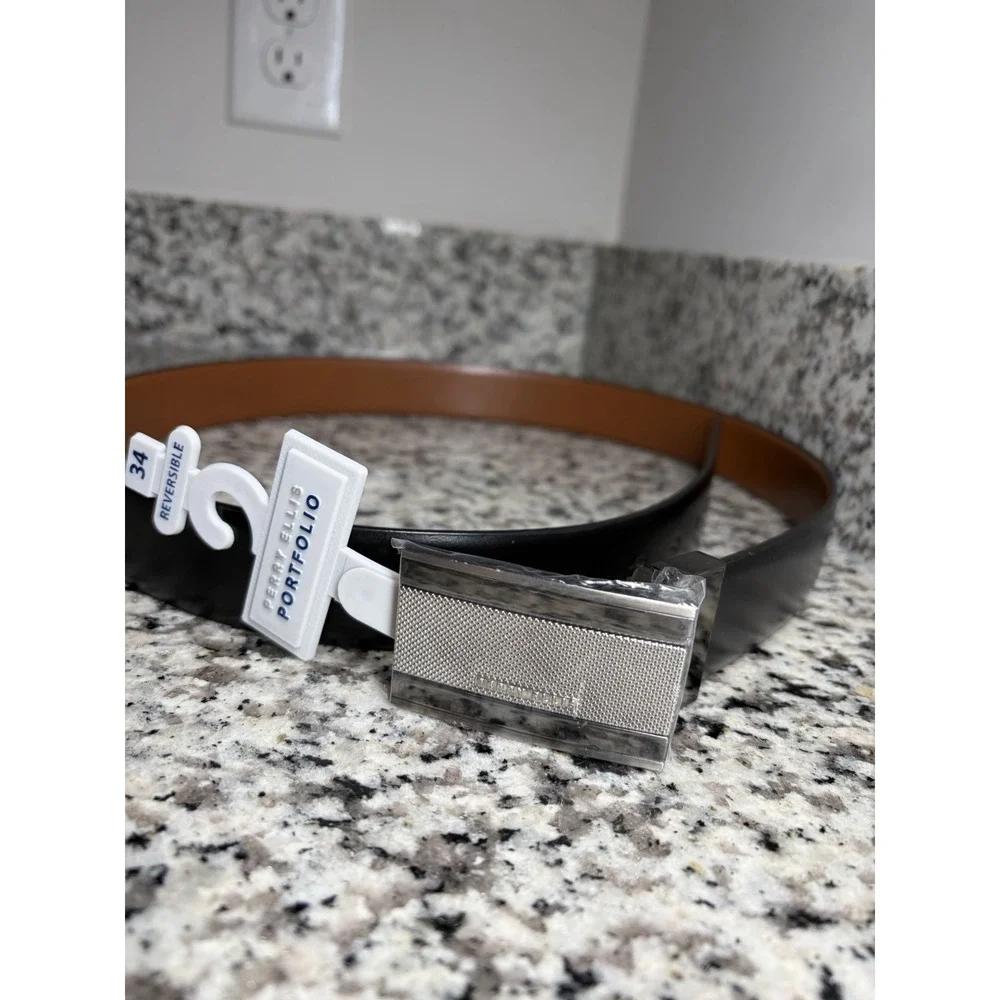 Perry Ellis Reversible Leather Belt Black/Brown With Silver Plaque Size 34 NWT